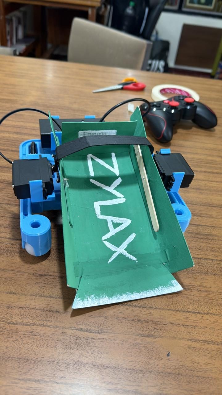 Pom Pom, el robot de Zylax en Copa Robótica